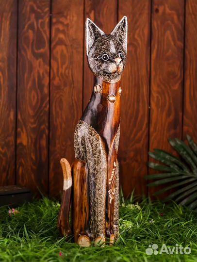 Статуэтки из дерева Кошки