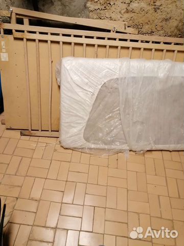 Детская кроватка