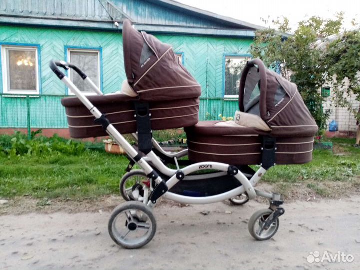 Коляска для двойни
