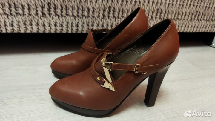 Коричневые ботинки/ ботильоны