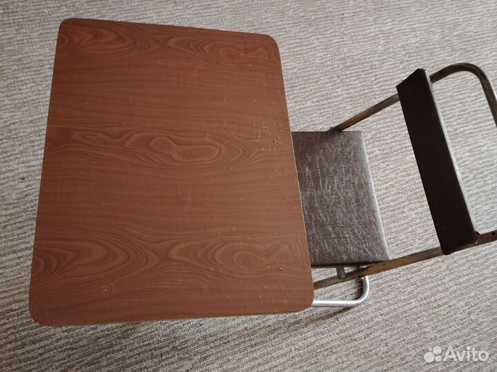 Продам стол парта