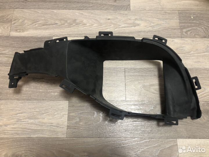 Кожух левый воздуховода Mercedes GLE w166 c292