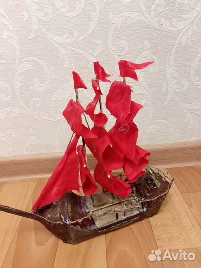 Поделка. Корабль. Алые паруса