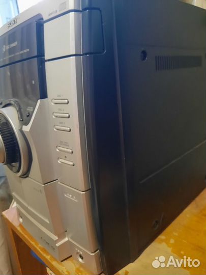 Музыкальный центр sony
