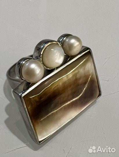 Кольцо с натуральным жемчугом и перламутром