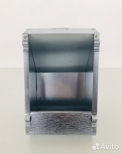 Кормушка для кроликов