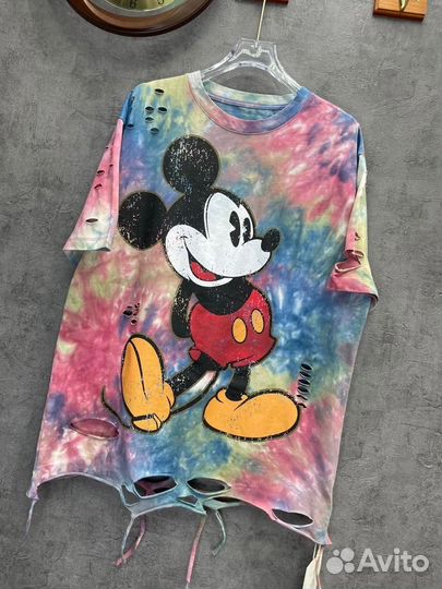 Яркая футболка женская Mikcey Mouse