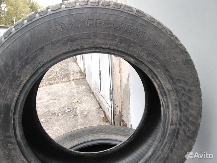 Nokian Tyres Hakkapeliitta 9 SUV 235/65 R18 110T