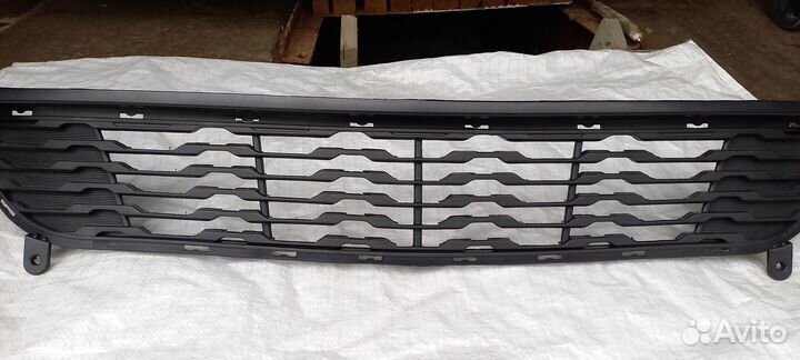 Решетка в бампер Kia Rio/Киа Рио III 2010