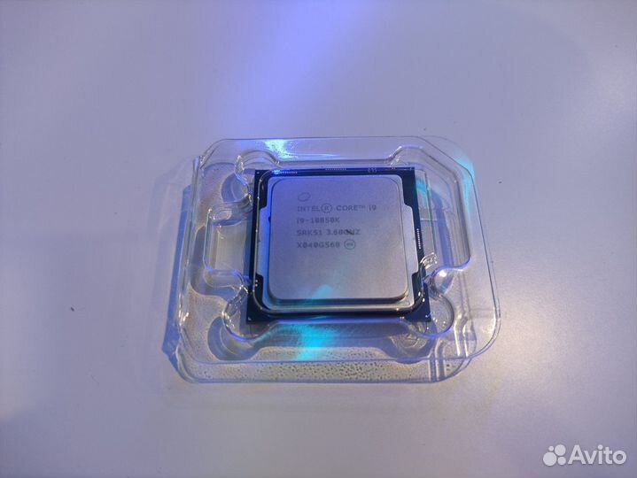 Процессор Core i9-10850K