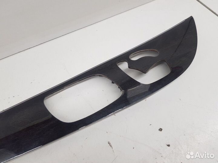 Накладка обшивки двери передняя левая