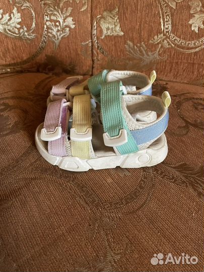 Сандали для девочки
