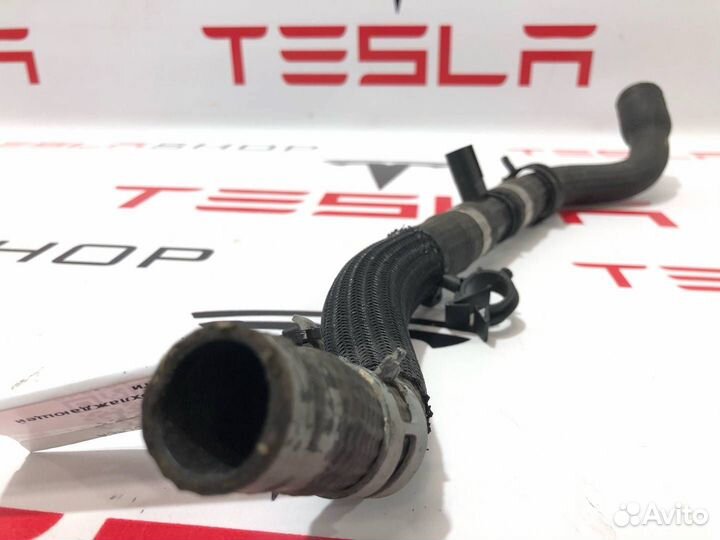 Шланги охлаждающей жидкости Tesla Model X 2018