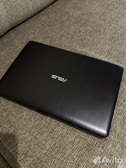 Ноутбук asus X540S