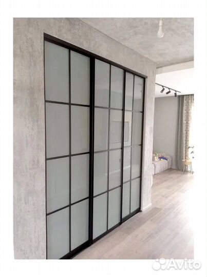 Стеклянные раздвижные перегородки
