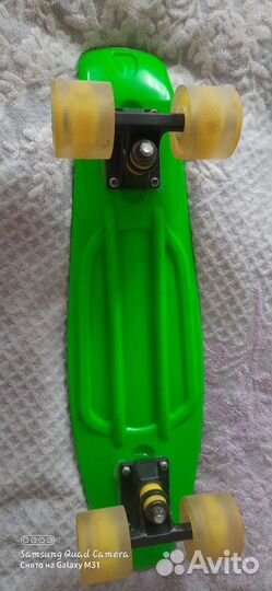 Скейтборд детский, колеса светятся при движении