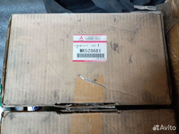 Тормозные накладки Mitsubishi fuso canter