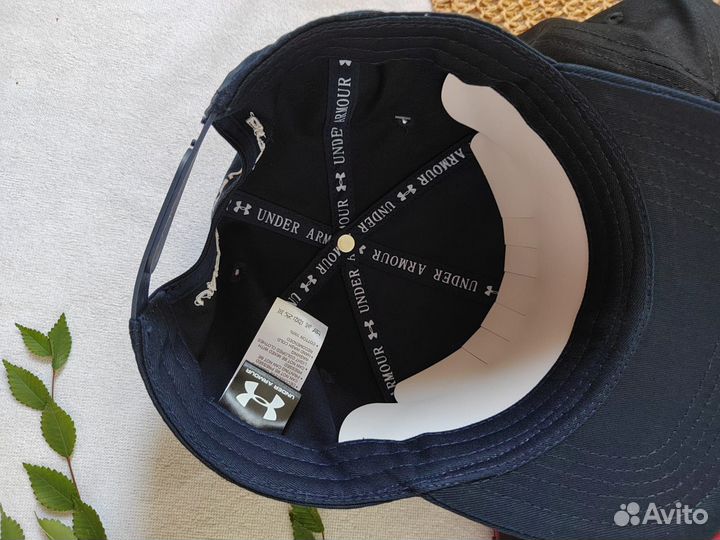 Бейсболка under armour новая