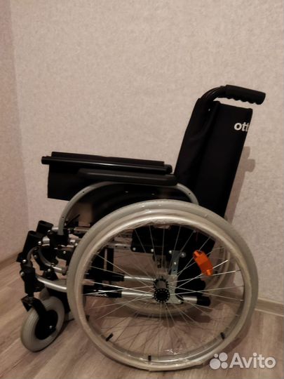 Инвалидная коляска новая