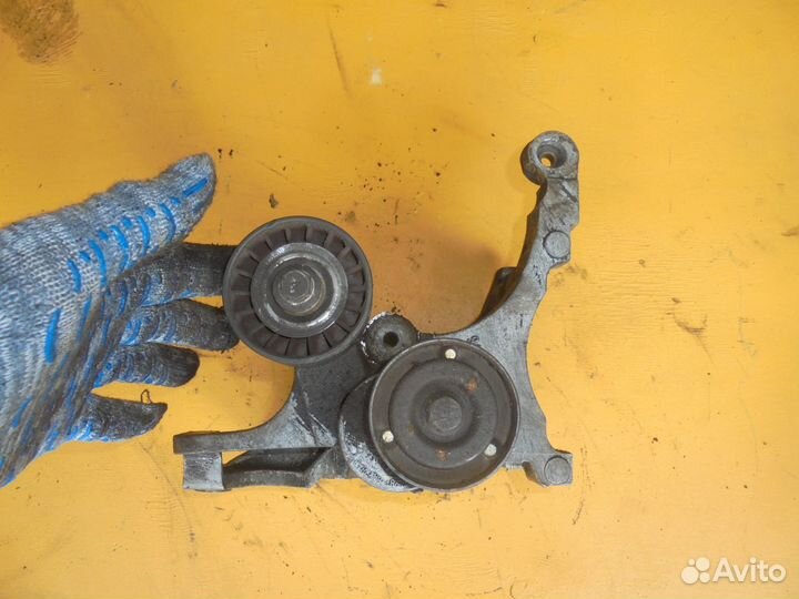 Кронштейн генератора для Ford Escort 1992-1995