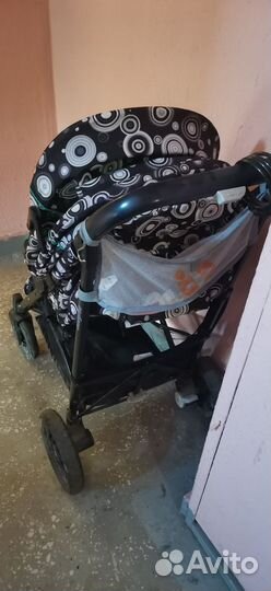 Прогулочная коляска