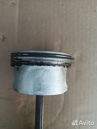 Поршень с шатуном Pajero Sport II 2008-2013 г