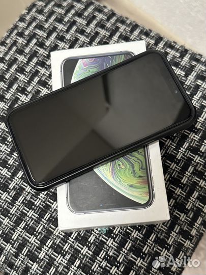 iPhone Xs, 256 ГБ