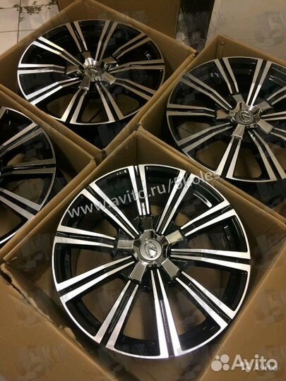 Литые диски на Lexus LX570 R22