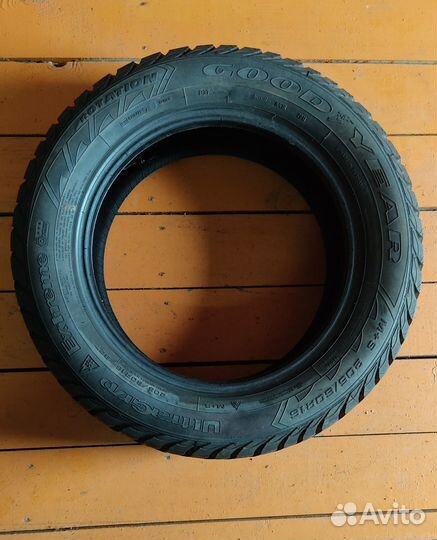 Goodyear UltraGrip 205/60 R16 92T