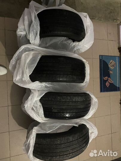 Yokohama BluEarth E70BZ 215/55 R17