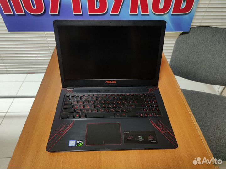 Игровой ноутбук Asus / GTX / 8 ядер