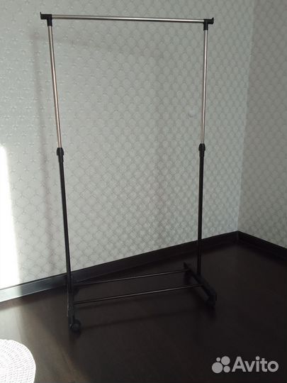 Вешалка напольная детская