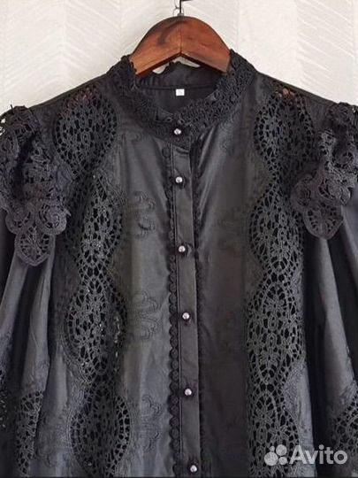 Нарядное женское платье