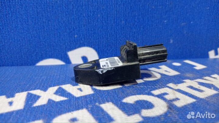 Датчик удара Toyota Avensis седан 1AZ-FSE 2005