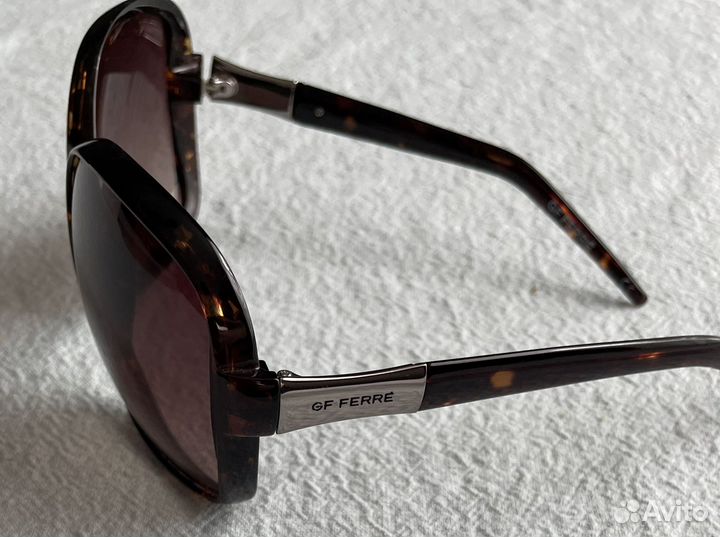Солнцезащитные очки Gf ferre