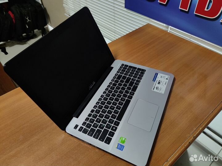 Ноутбук Asus / core i7 / 1tb / geforce 2gb