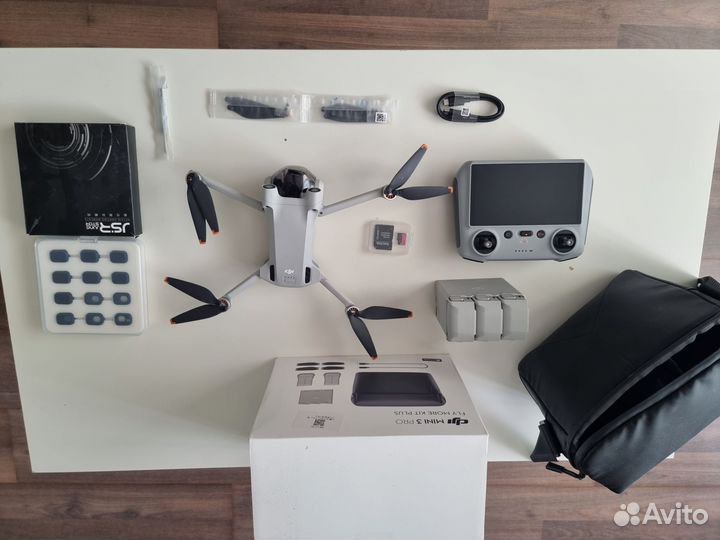 Дрон DJI Mini 3 Pro RC