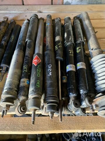 Амортизатор передний Mitsubishi Lancer 9