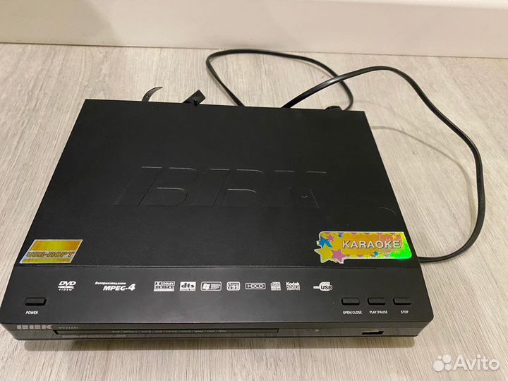 DVD плеер с функцией караоке BBK. (DV216slli)