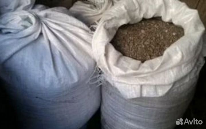 Куриный помет в мешках