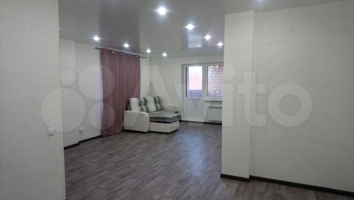 Квартира-студия, 42 м², 1/9 эт.