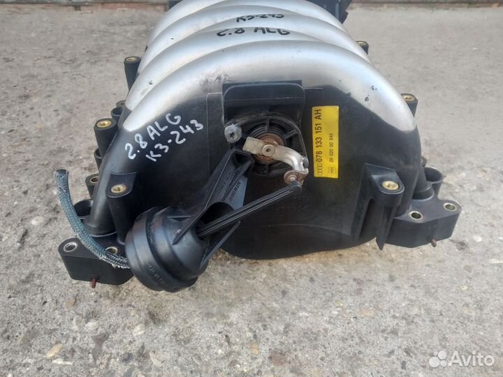 Впускной коллектор Ауди А6 С5 2.8i 078133151AH