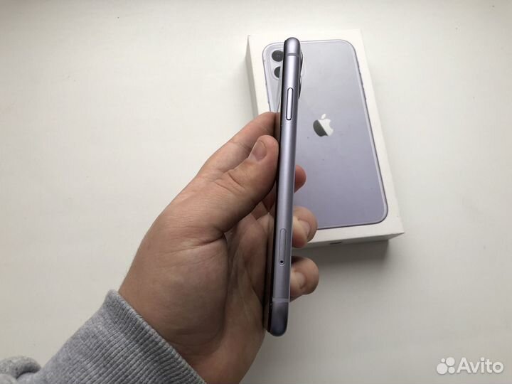 iPhone 11, 64 ГБ