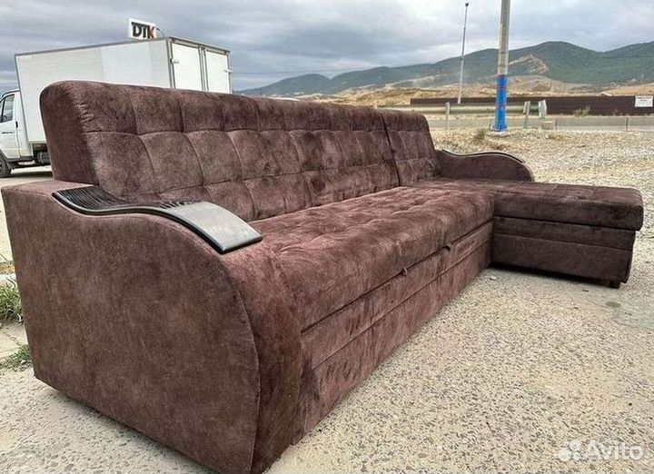 Угловой диван раскладной на заказ