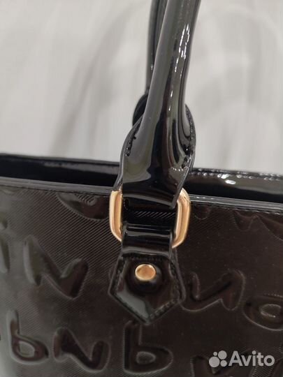 Сумка женская лаковая