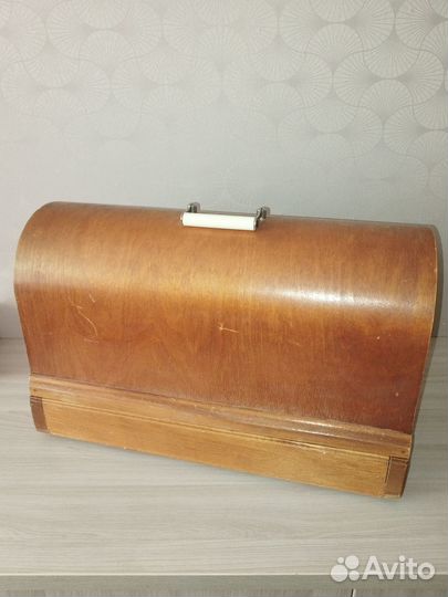 Швейная машина подольская