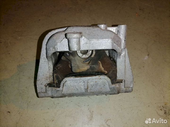 Опора двигателя (подушка двс) правая 1K0199262AR V