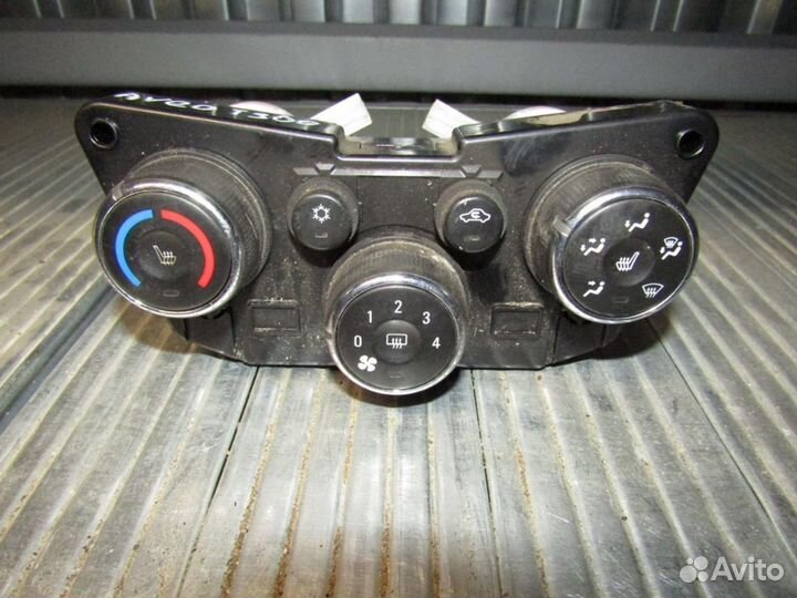 Блок управления отопителем Aveo (T300) 2011