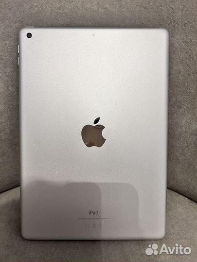 Планшет Apple iPad 10.2 Wi-Fi 64GB Silver