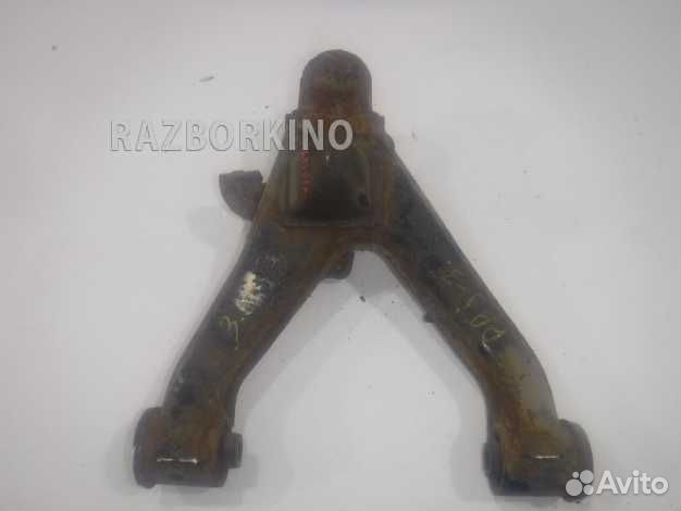 Рычаг задний верхний левый
